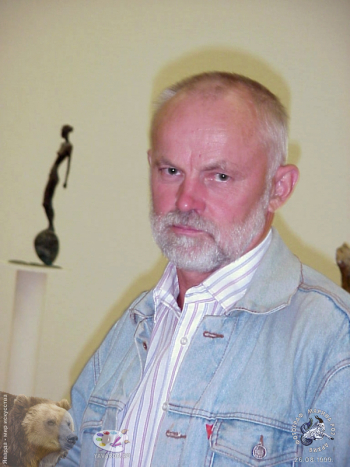 Группа московских скульпторов. Буйначёв Владимир Петрович на выставке группы скульпторов