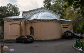 Апсида с тыльной стороны здания бывшего храма. Фотограф Марина Роз.