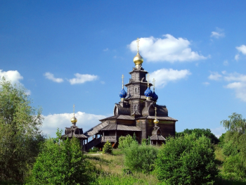 Православный храм Николая Чудотворца на территории Международного музея ветряных и водяных мельниц. Неизвестный фотограф.