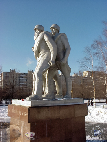 Памятник героям войны `Ополченцы Москвы`. Фотограф Марина Роз.