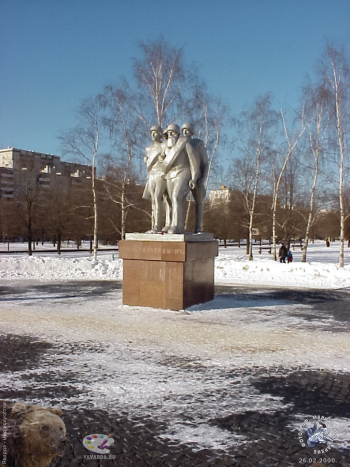 Скульптурная композиция `Ополченцы Москвы`. Фотограф Марина Роз.