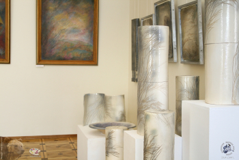 Посвящение. 2007.. Керамика на выставке `Посвящение`