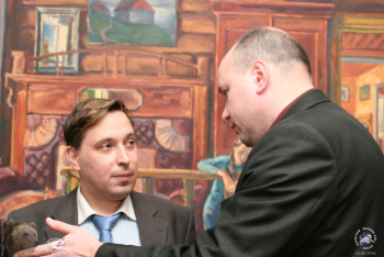 Выставка `Простые вещи. Живопись`. 2010.. Беседа на выставке