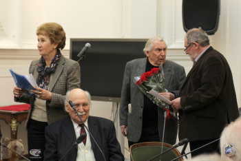 Династия. На выставке