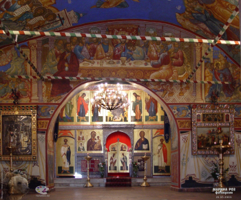 Иконостас храма. Фотограф Марина Роз.