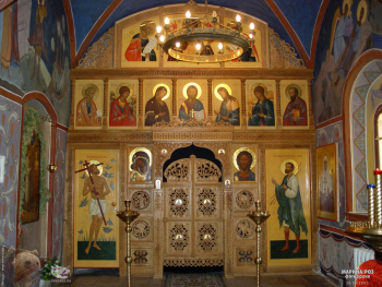 Иконостас. Фотограф Марина Роз.