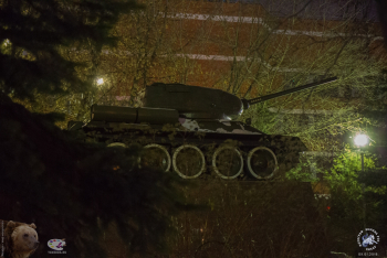 Памятник Танку `Победы` Т-34-85. Фотограф Марина Роз.