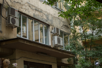 Дом-коммуна РЖСКТ `1-е Замоскворецкое объединение`. Осыпается штукатурка