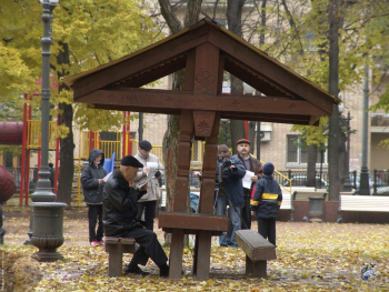 Патриаршие пруды осенью 2003 года. Снимают фильм. Фото 14.10.2003.