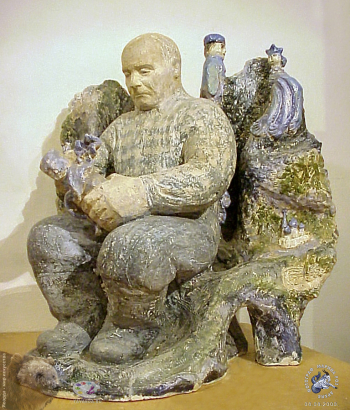Савватеева Татьяна Сергеевна. Мастер Зазнобин. Керамика. 55х45х45. 1973. Ирбитский государственный музей изобразительных искусств.