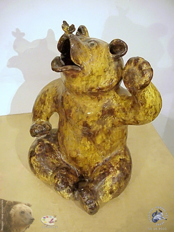 Савватеева Татьяна Сергеевна. Медведь. Майолика. 34,5х34х27. 1990-е. Государственный Дарвиновский музей.
