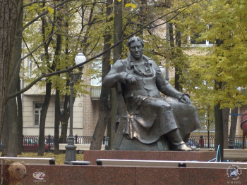 Общий вид памятника. Фотограф Марина Роз.