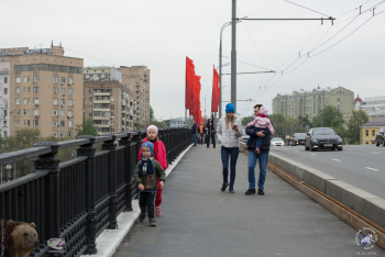Большой Краснохолмский мост в Москве. Семейная прогулка. Фото 06.05.2018.