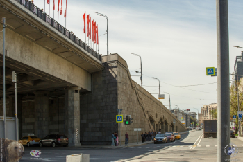 Большой Краснохолмский мост в Москве. Лестница на Большой Краснохолмский мост