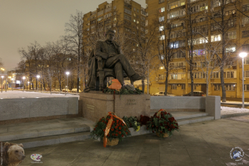 Новый памятник в Москве. Фотограф Марина Роз.