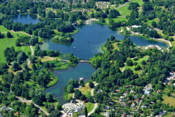 Сад Бритцер в Берлине. Берлинский сад Бритцер (Britzer Garten)