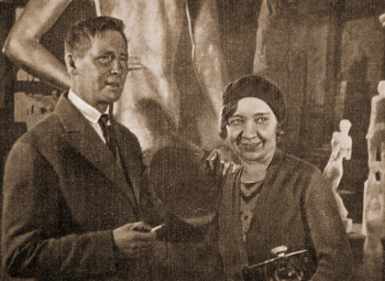 Шадр Иван Дмитриевич с женой в мастерской. 1934.