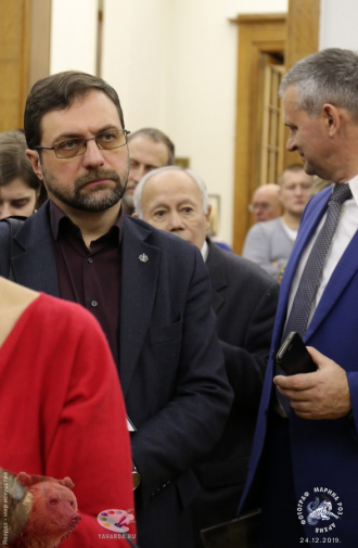 Выставка `Отец и сын Переяславцы. Живопись, скульптура`. Внимательно...