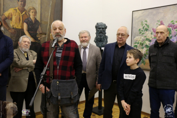 Выставка `Отец и сын Переяславцы. Живопись, скульптура`. Скульптор Цигаль Александр Владимирович у микрофона