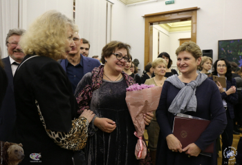 Выставка `Отец и сын Переяславцы. Живопись, скульптура`. Мария Переяславец на выставке отца и брата