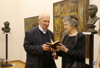 Выставка `Отец и сын Переяславцы. Живопись, скульптура`. Александр Бурганов и Светлана Парамзина