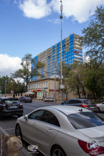 Институт Вишневского в Москве. Вид с Большой Серпуховской улицы. Фото 25.08.2019.