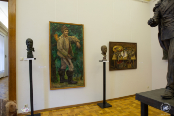Выставка `Отец и сын Переяславцы. Живопись, скульптура`. Часть выставочной экспозиции