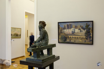 Выставка `Отец и сын Переяславцы. Живопись, скульптура`. М.В.Переяславец. Фёдор Михайлович Достоевский. Модель памятника для города Тобольска. Вид на скульптуру сзади.