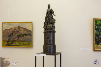 Выставка `Отец и сын Переяславцы. Живопись, скульптура`. М.В.Переяславец. Модель памятника Екатерине II для г.Цербста.