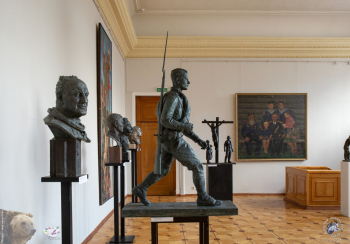 Выставка `Отец и сын Переяславцы. Живопись, скульптура`. М.В.Переяславец. Скульптурная композиция `Смоленская дорога. 1943 год`