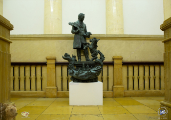 Выставка `Отец и сын Переяславцы. Живопись, скульптура`. М.В.Переяславец. Скульптурная композиция `П.Л.Ершов в Тобольске`