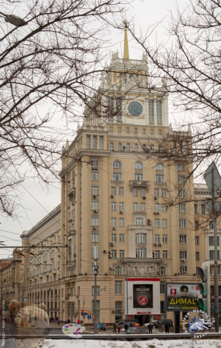 Московская гостиница `Пекин`. Пасмурный день. Фотограф Марина Роз.