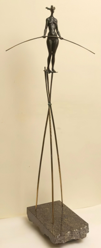 Черноглазов Игорь Алексеевич. Шаг. Бронза, гранит. 143,2х55х45,5. 2011. Государственный Владимиро-Суздальский историко-архитектурный и художественный музей-заповедник.