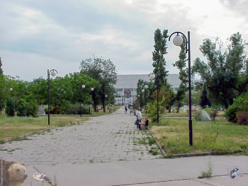 Фонари Музеона. Проход к ЦДХ и Третьяковке. Фотограф Марина Роз.