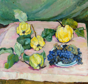 Котова Вера Ивановна. Айва с виноградом. Холст, масло. 58х62. 1960-е. Музей изобразительных искусств Кузбасса.