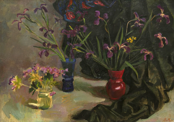 Мягков Владимир Николаевич. Натюрморт с ирисами. Оргалит, масло. 85,5х120,5. 1986. Магаданский областной краеведческий музей.