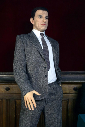 Владимир Маяковский. Неизвестный фотограф. Фото - wax-museum.ru.