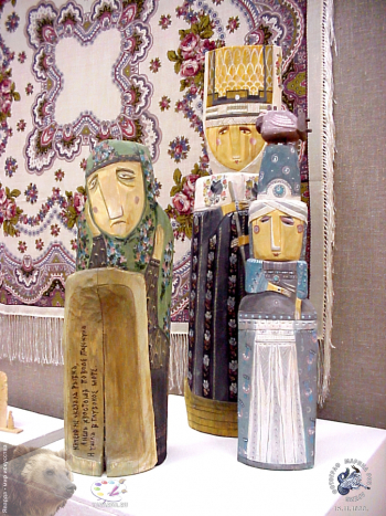 Выставка `Болдинская осень` в ЦДХ. 1999.. Костина Наталья Николаевна и Воробьев Валерий Владимирович. Царевна-Лебедь. 67х21х9. 1999.