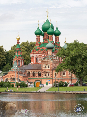 Храм во имя Живоначальной Троицы в Останкино. Фотограф Марина Роз.