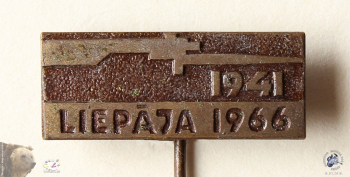 Значок `Liepāja. 1941-1966`. Лиепая.