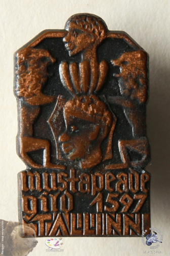 Значок `Mustapeade gito 1597. Tallinn`. Братство Черноголовых в Таллине.