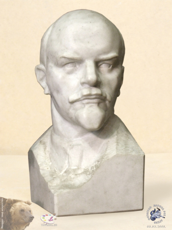 Седов Михаил Родионович. В.И.Ленин. Мрамор. 55х30х25. 1982. Собрание семьи скульптора.