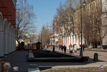 Адрес Инженерного корпуса Третьяковской галереи: Москва, Лаврушинский переулок, дом 12. Фотограф Марина Роз.