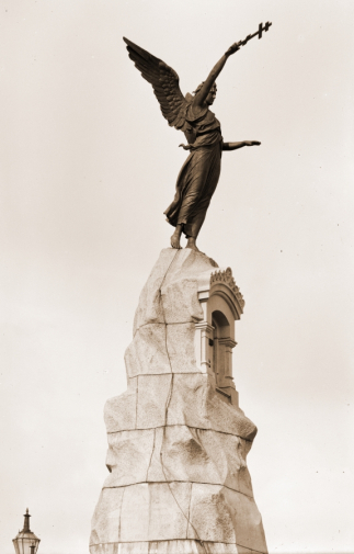 Адамсон Амандус Хейнрих. Памятник броненосцу `Русалка`. Бронза. 1902. Парк Кадриорг, Таллин.