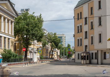 Стремянный переулок летом. Фотограф Марина Роз.