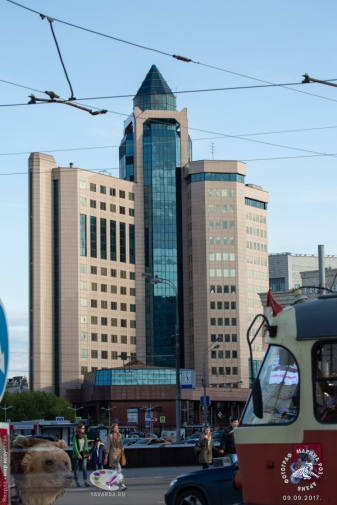 ИФНС России №10 в Москве на Большой Тульской улице. Фотограф Марина Роз.