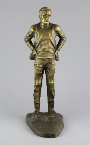 Клыков Вячеслав Михайлович. Портрет Шукшина. Бронза. 31х12х8,5. 1970-е. Пермская государственная художественная галерея.