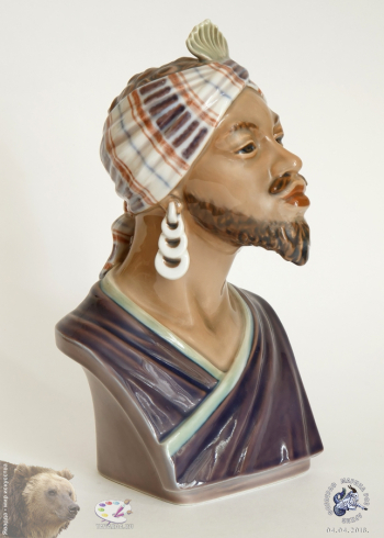 Йенс Петер Даль-Йенсен. Бюст индийского мужчины (Bust of East Indian Man). Фигурка №1322. Фарфор. h-20,5. Частное собрание.