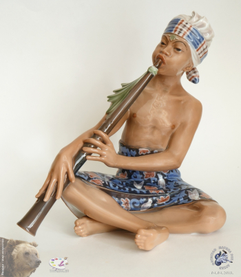 Йенс Петер Даль-Йенсен. Восточный флейтист (Oriental Flute player). Фигурка №1153. Фарфор. h-24,5. Частное собрание.