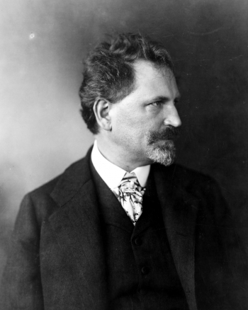 Альфонс Мариа Муха (Alfons Maria Mucha). 1906. Неизвестный фотограф.